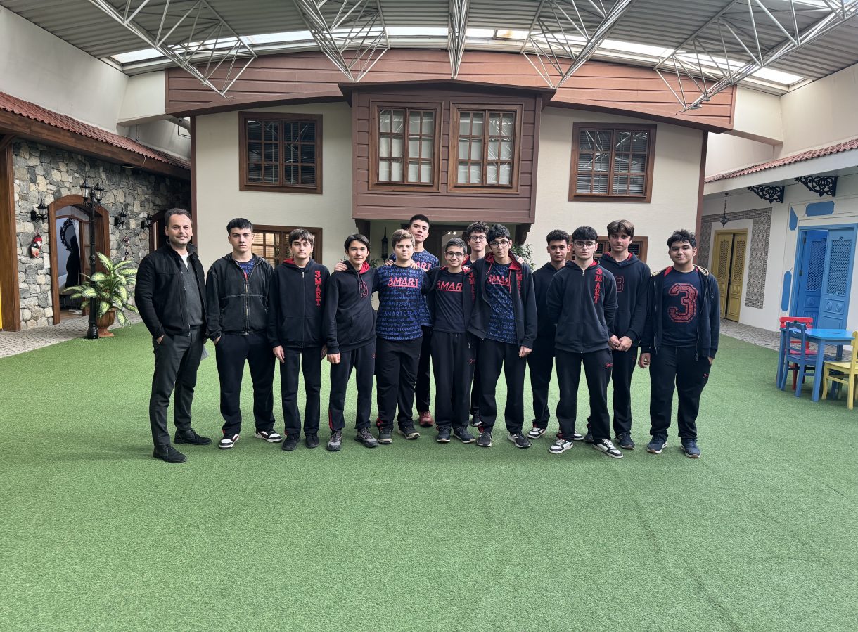 ROBOTİK KULÜBÜ ÖĞRENCİLERİNDEN İLHAM VEREN TEKNOLOJİ ZİYARETİ