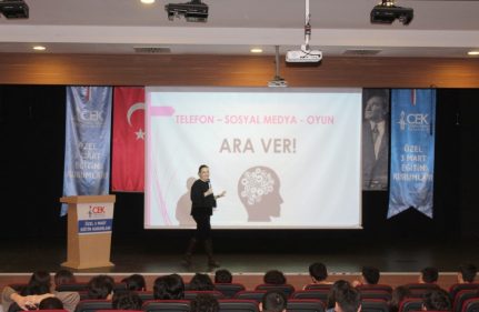 12. SINIF ÖĞRENCİLERİNE "YKS'YE ÇEYREK KALA" SE...