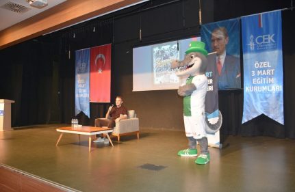 3 MART LİSELERİNDE GENÇLİK HAFTASINA ÖZEL BURSA...